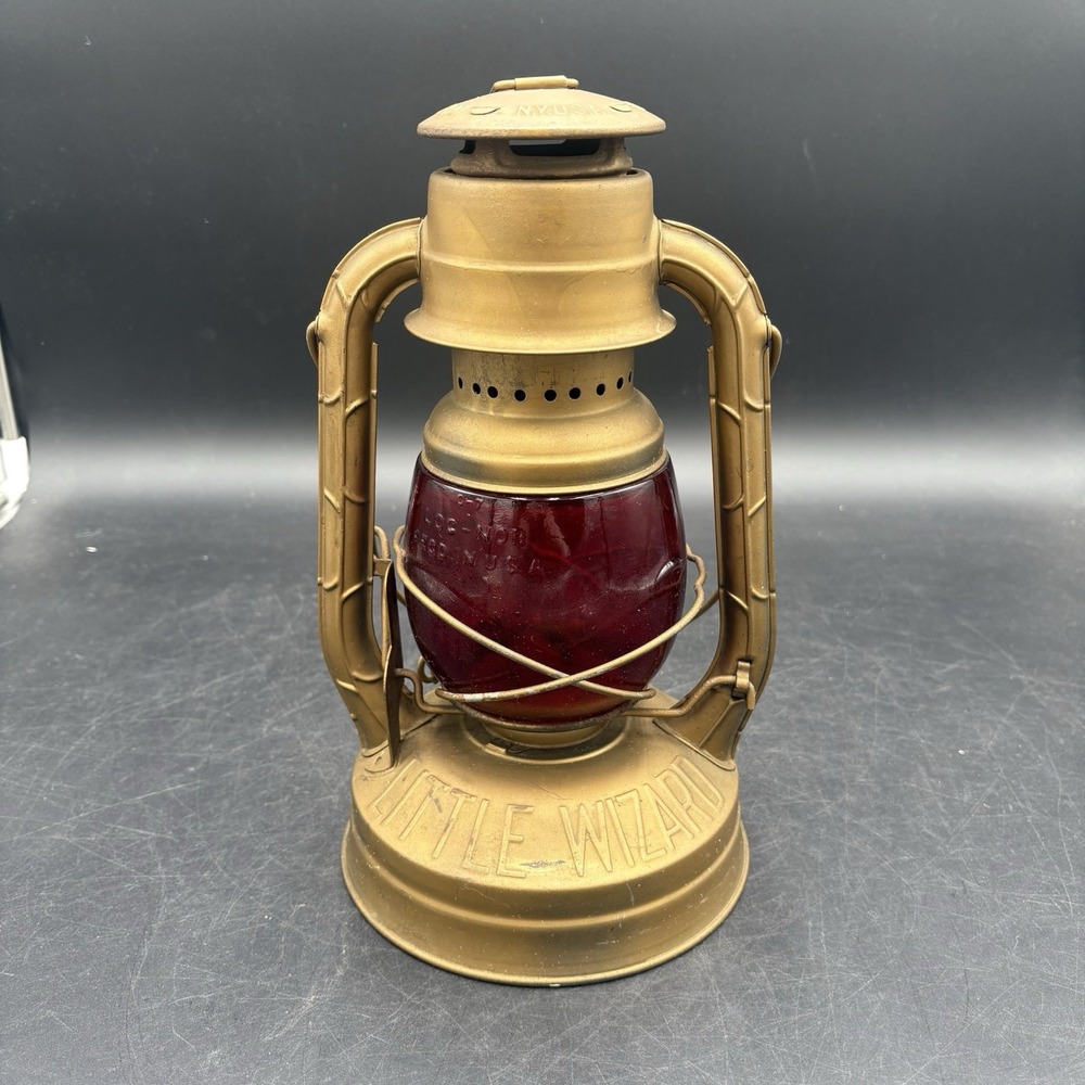 Dietz Old‎ Little Wizard Red Glass Globed Railroad Train Lantern 12" Tall